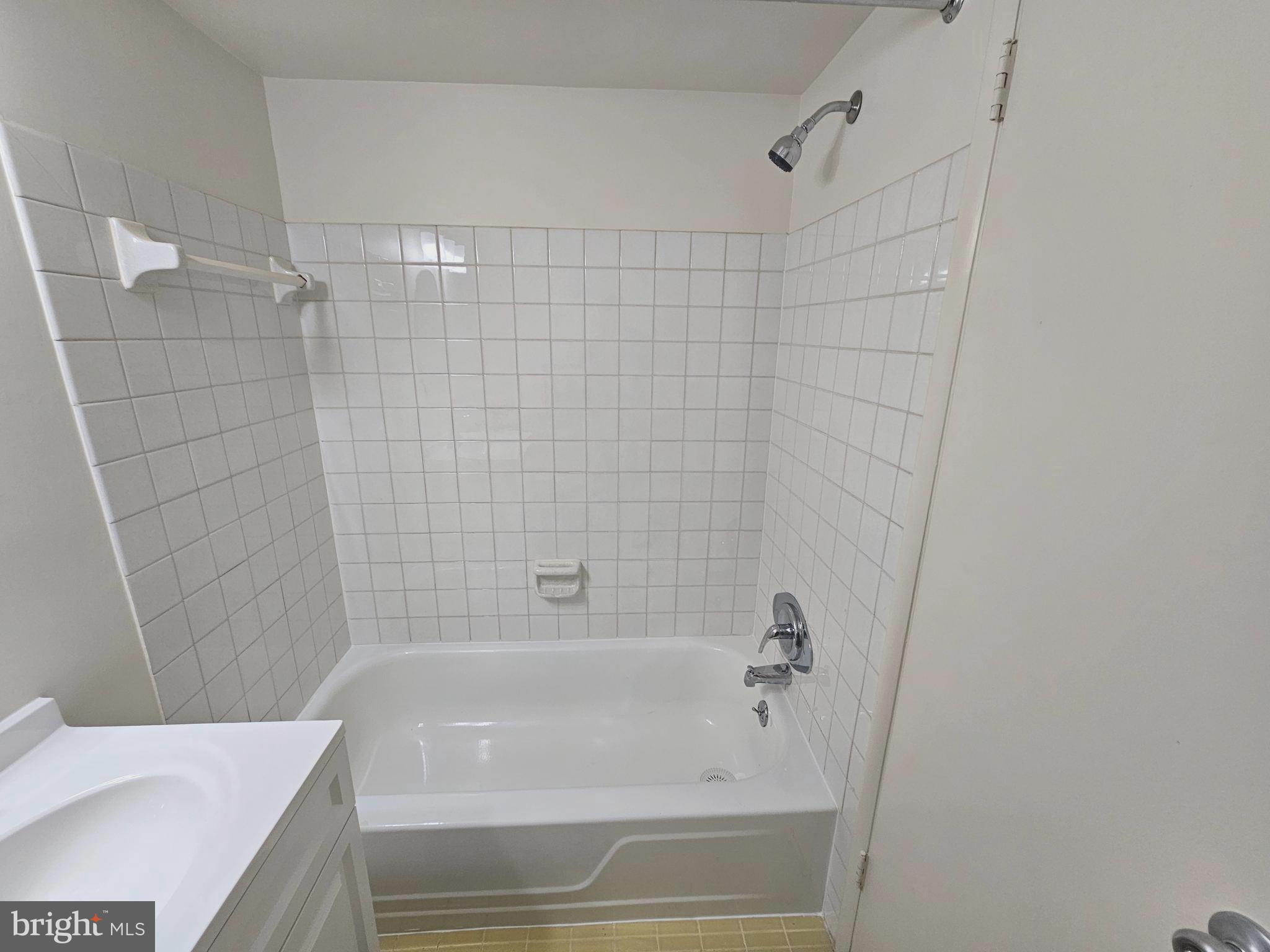 18 Monroe Street, Unit 201 Rockville, MD 20850 - Photo 14 of 28