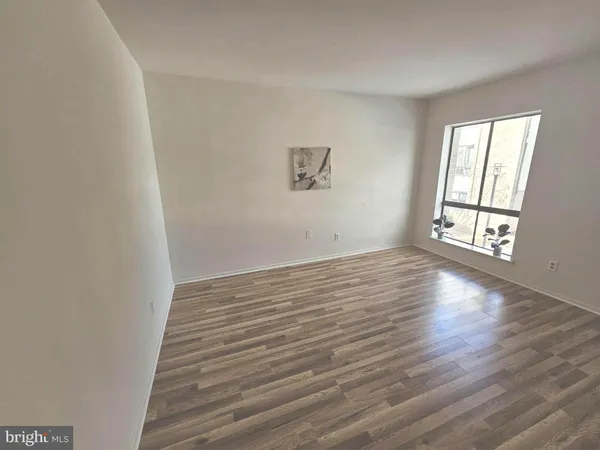 $238,000 | 18 Monroe Street, Unit 201, Rockville, MD 20850