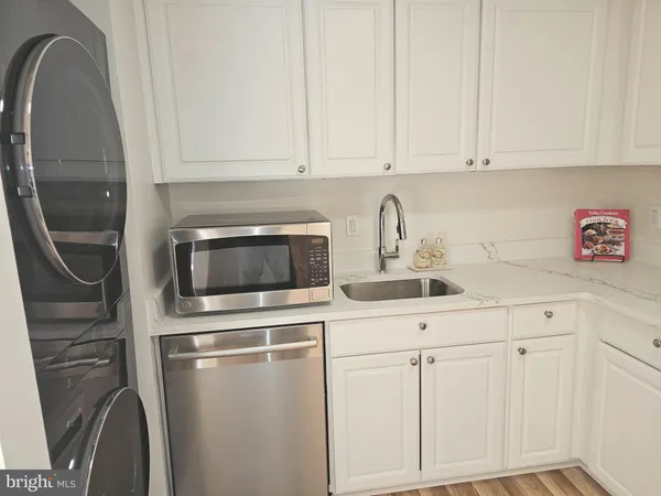 $238,000 | 18 Monroe Street, Unit 201, Rockville, MD 20850
