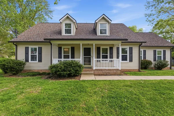 $459,900 | 1606 Windy Meadow Drive, Christiana, TN 37037