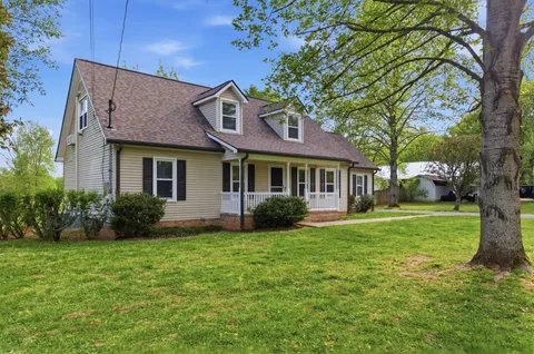 $459,900 | 1606 Windy Meadow Drive, Christiana, TN 37037