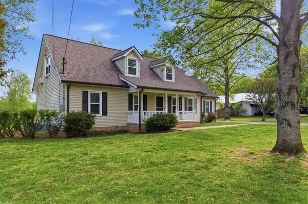 $459,900 | 1606 Windy Meadow Drive, Christiana, TN 37037