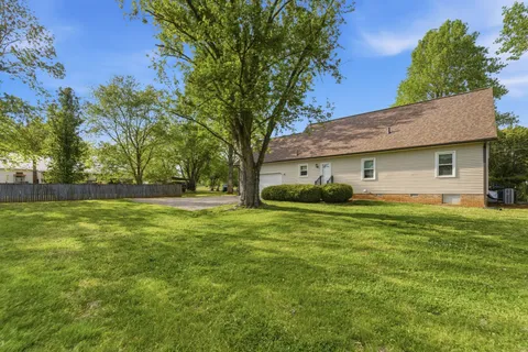 $459,900 | 1606 Windy Meadow Drive, Christiana, TN 37037