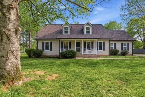 $459,900 | 1606 Windy Meadow Drive, Christiana, TN 37037