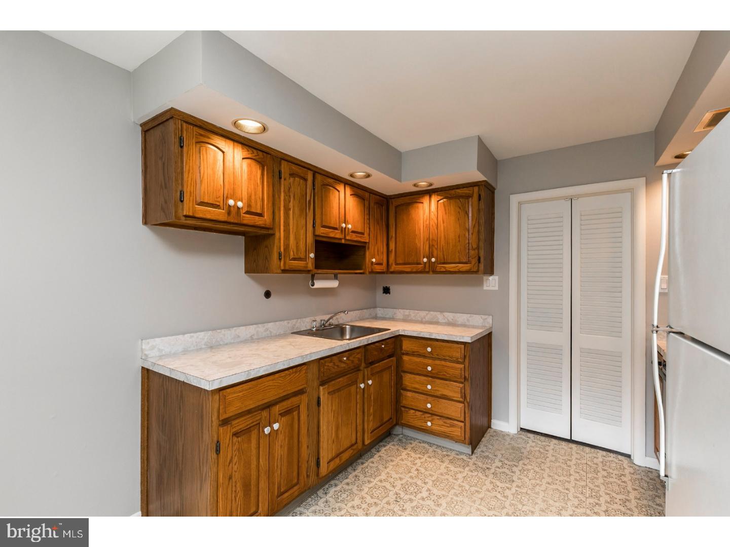 615 Howard Road West Chester, PA 19380 - Photo 7 of 23 Kitchen