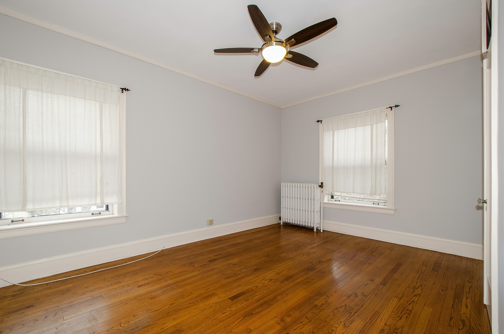 548 Sheridan Road, Unit 3N Evanston, IL 60202 - Photo 9 of 11