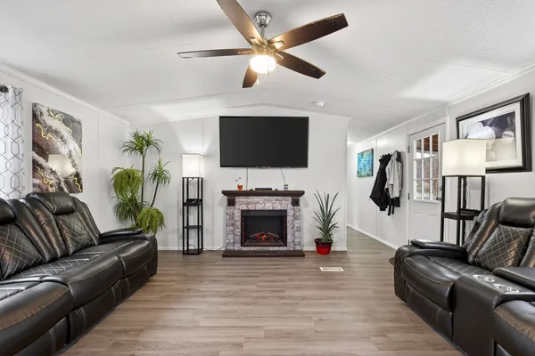 $219,900 | 188 Papermill Road, Quebeck, TN 38579