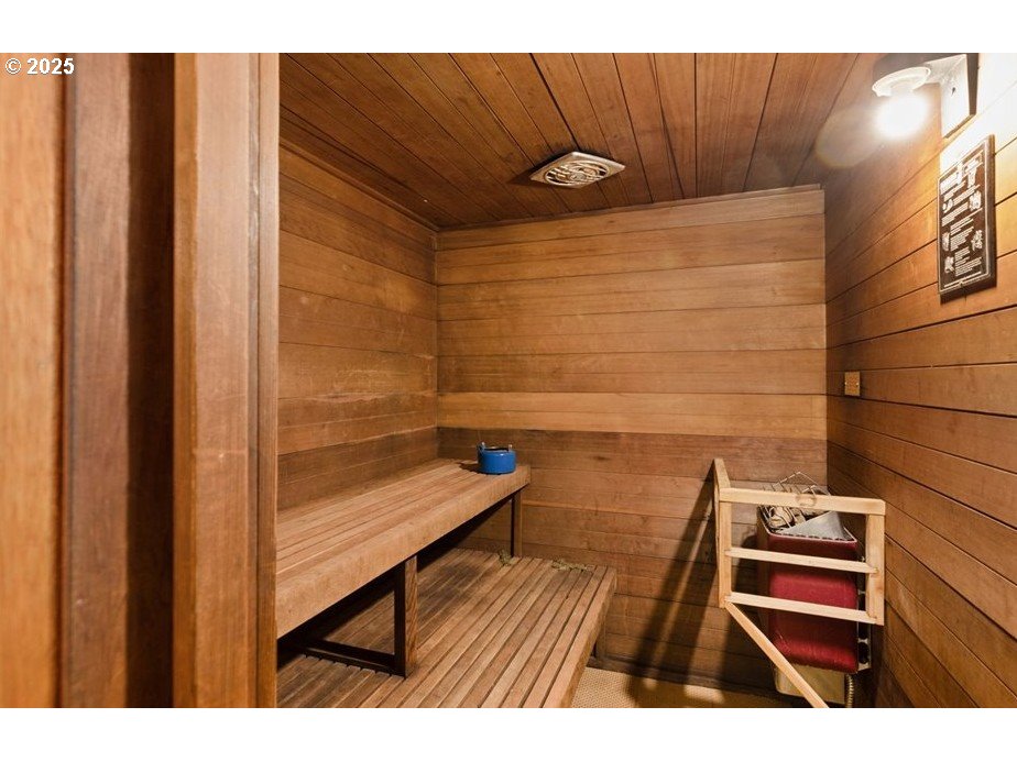 2712 Southeast 138th Avenue, Unit 53 Portland, OR 97236 - Photo 23 of 36 a view of a wooden floor