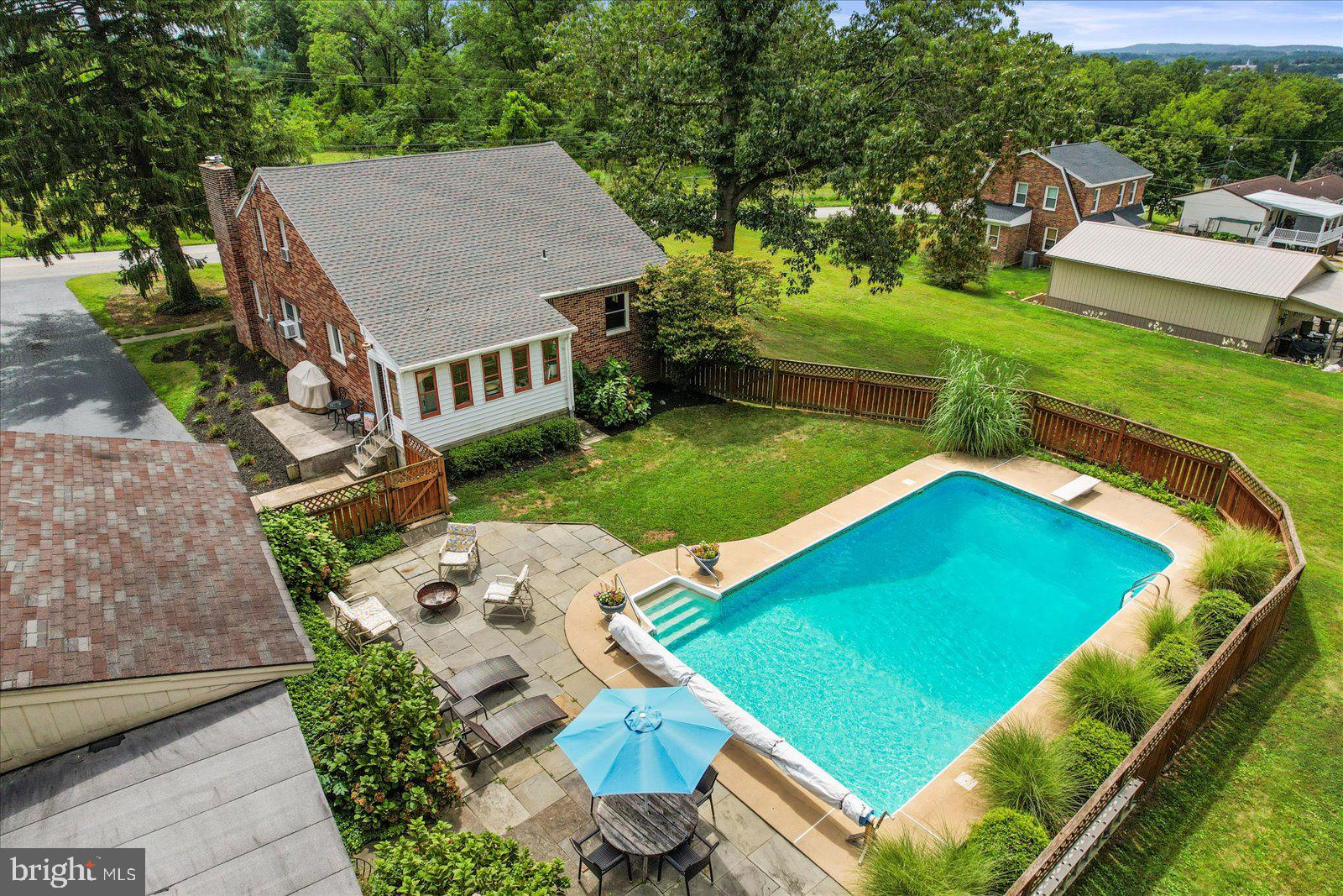 641 Paradise Road York, PA 17406 - Photo 2 of 54 Gallery Image 2