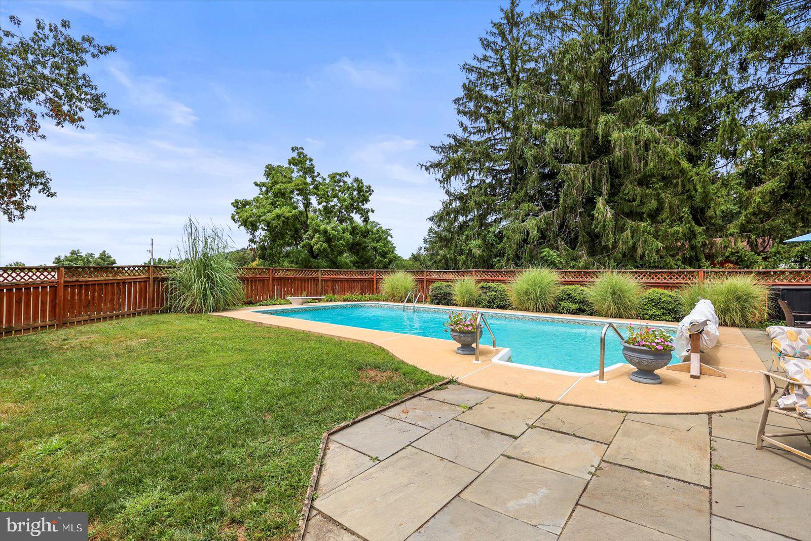 641 Paradise Road York, PA 17406 - Photo 32 of 54 Gallery Image 32
