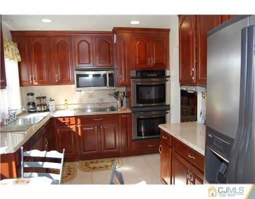 362 Wheeler Road North Brunswick, NJ 08902 - Photo 2 of 14 Gallery Image 2