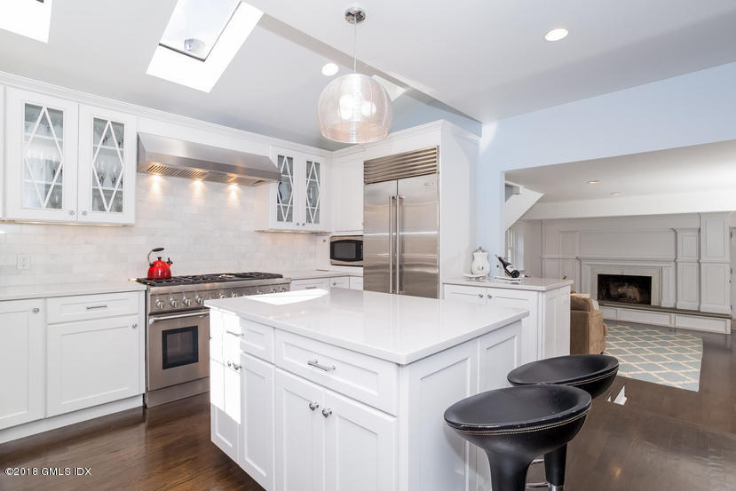 18 Spring Street Riverside, CT 06878 - Photo 11 of 35 014-Kitchen-5275974-small