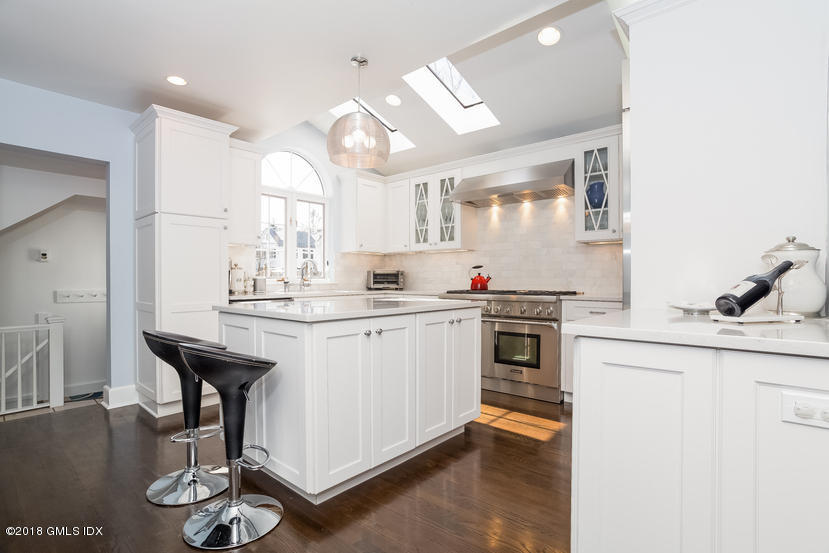 18 Spring Street Riverside, CT 06878 - Photo 12 of 35 015-Kitchen-5275979-small