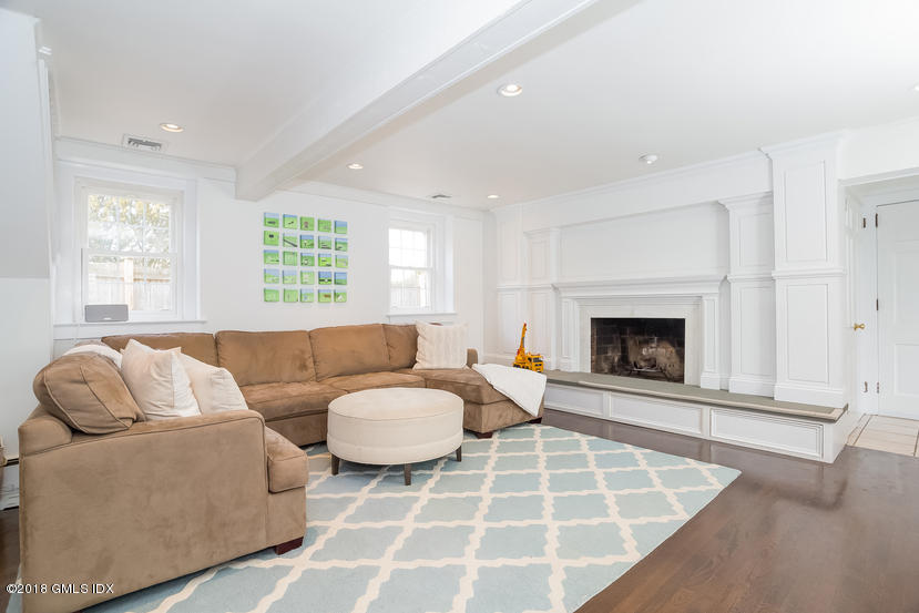 18 Spring Street Riverside, CT 06878 - Photo 15 of 35 020-Family_Room-5275968-small