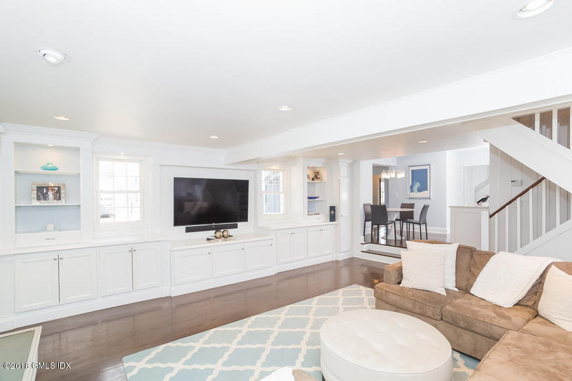 18 Spring Street Riverside, CT 06878 - Photo 16 of 35 021-Family_Room-5275971-small