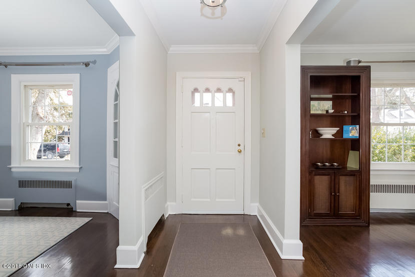 18 Spring Street Riverside, CT 06878 - Photo 6 of 35 005-Foyer-5275958-small