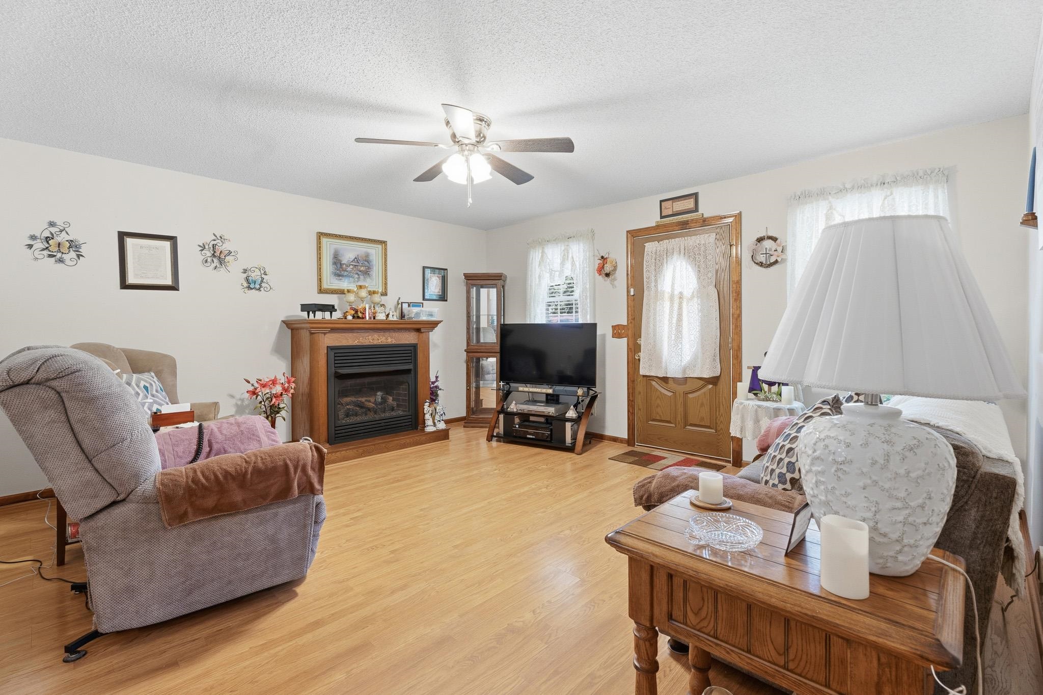 328 Parsons Road Woodruff, SC 29388 - Photo 6 of 26 Gallery Image 6