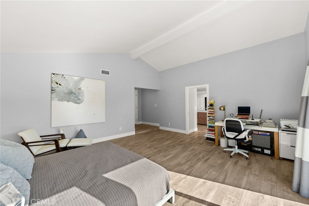 8601 Links Road Buena Park, CA 90621 - Photo 29 of 75 Primary Bedroom with High Ceilings