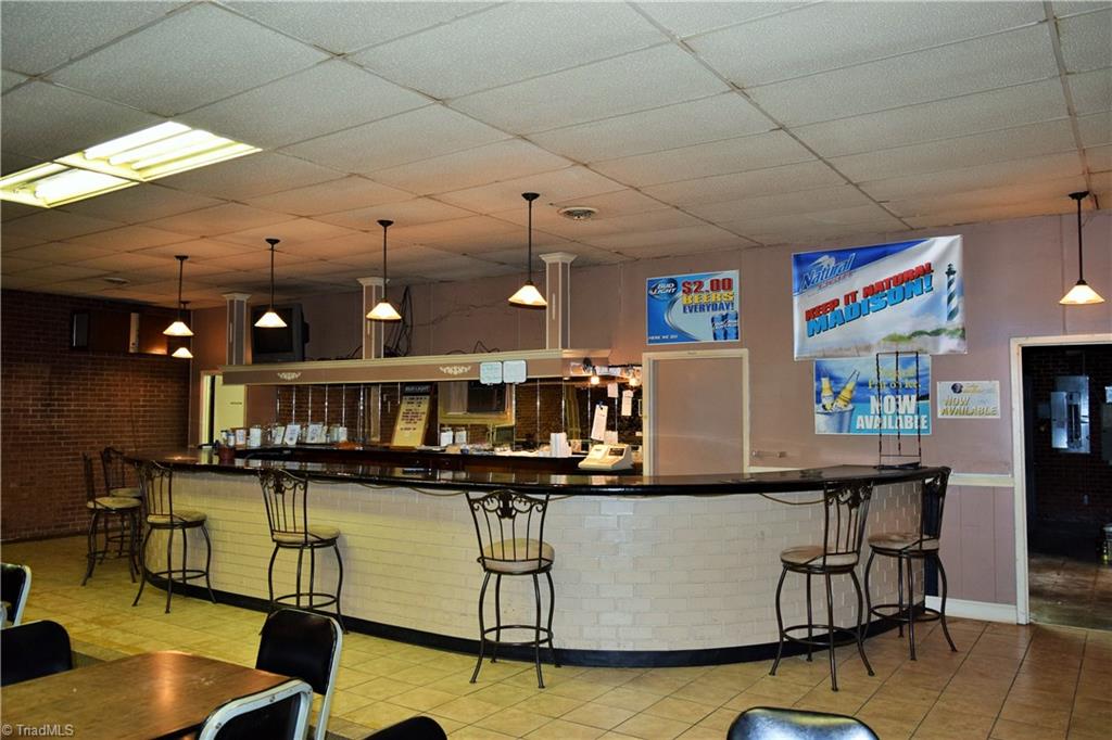 490 K Fork Road Madison, NC 27025 - Photo 26 of 30 Lounge bar