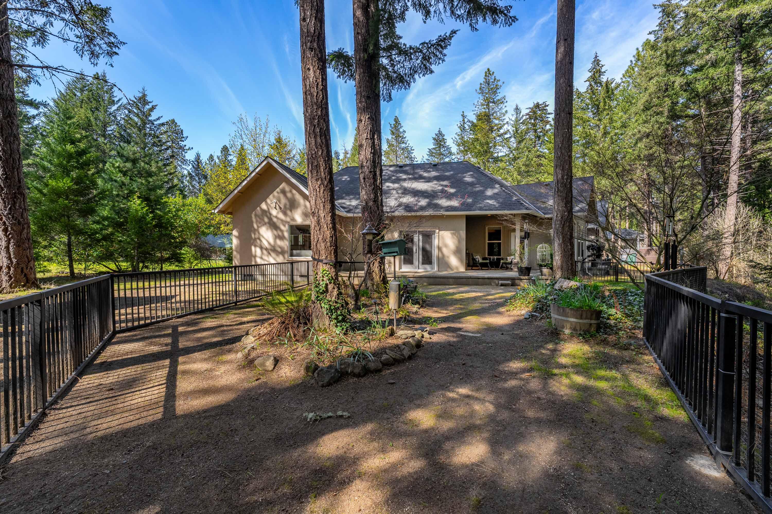 232 Riessen Road Grants Pass, OR 97526 - Photo 40 of 52 EXT (8 of 19)