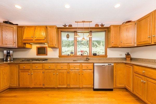 14 Sleepy Hollow Road Topsfield, MA 01983 - Photo 8 of 29 Gallery Image 8