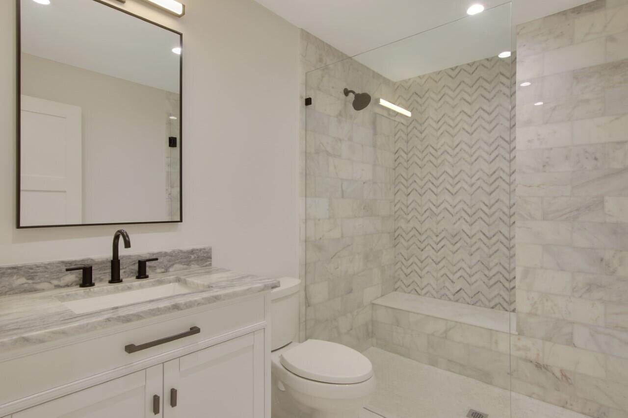 1504 Ocean Way Jupiter, FL 33477 - Photo 13 of 17 GUEST BATH