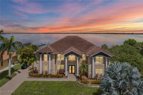 $1,140,000 | 6120 River Shore Court, North Fort Myers, FL 33917