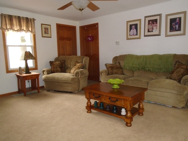 549 North 18th Road Tonica, IL 61370 - Photo 3 of 23