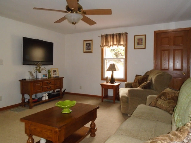549 North 18th Road Tonica, IL 61370 - Photo 4 of 23