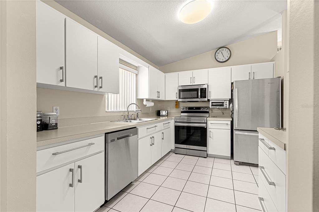 6096 Southwest 104th Lane Ocala, FL 34476 - Photo 17 of 36