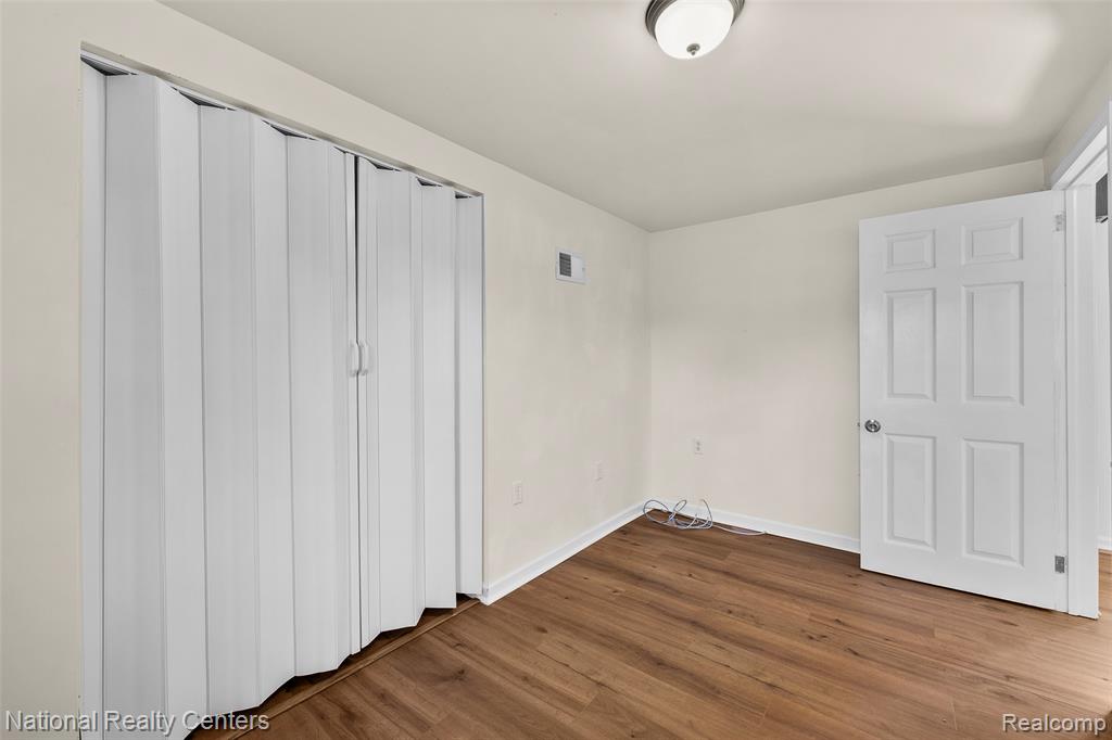 29842 Fort Road Rockwood, MI 48173 - Photo 40 of 42 Gallery Image 40