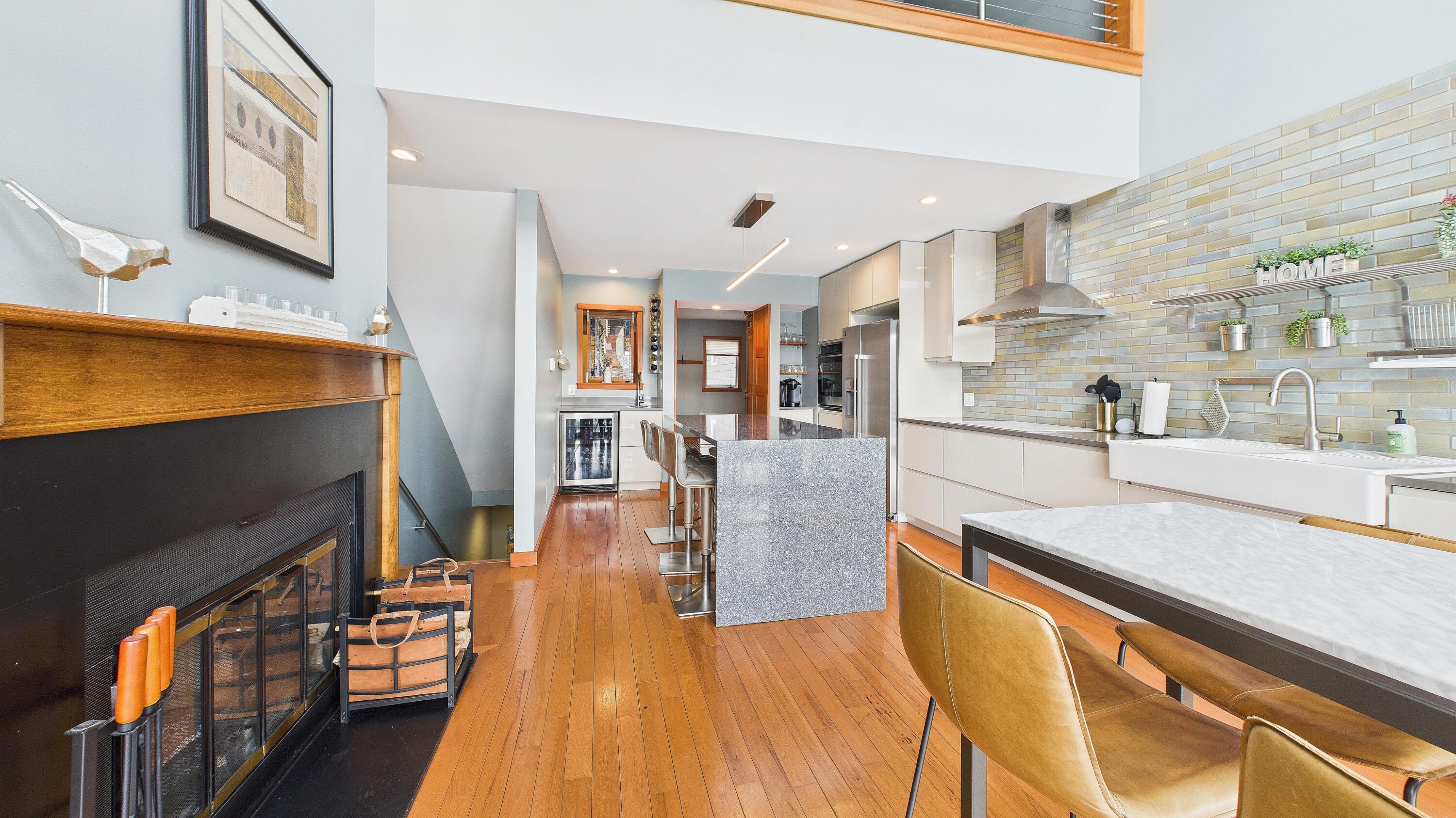 408 Ruddiman Drive, Unit 3 North Muskegon, MI 49445 - Photo 13 of 45 CAM04872G0-PR0053-STILL009