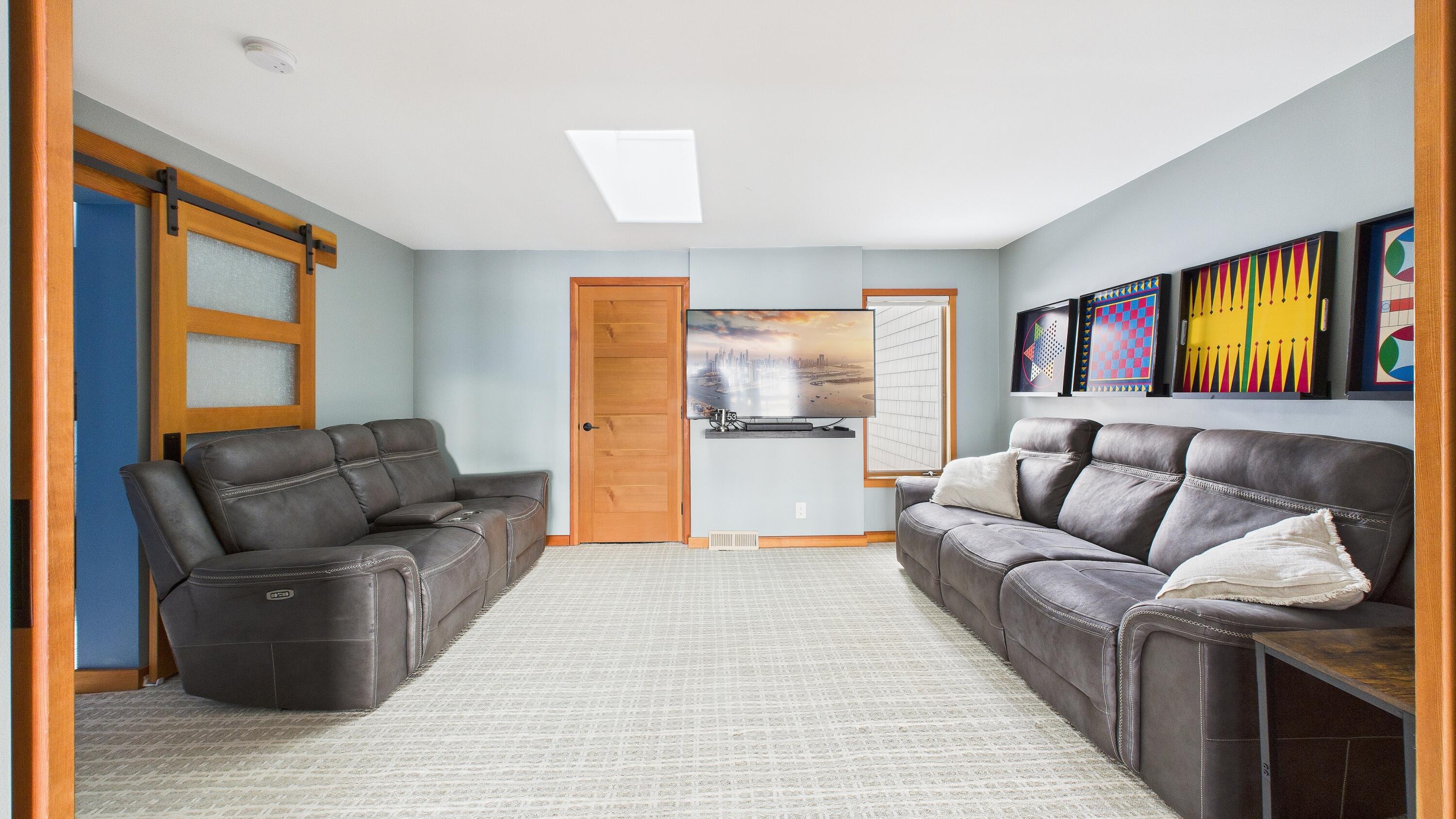408 Ruddiman Drive, Unit 3 North Muskegon, MI 49445 - Photo 22 of 45 CAM04872G0-PR0053-STILL018