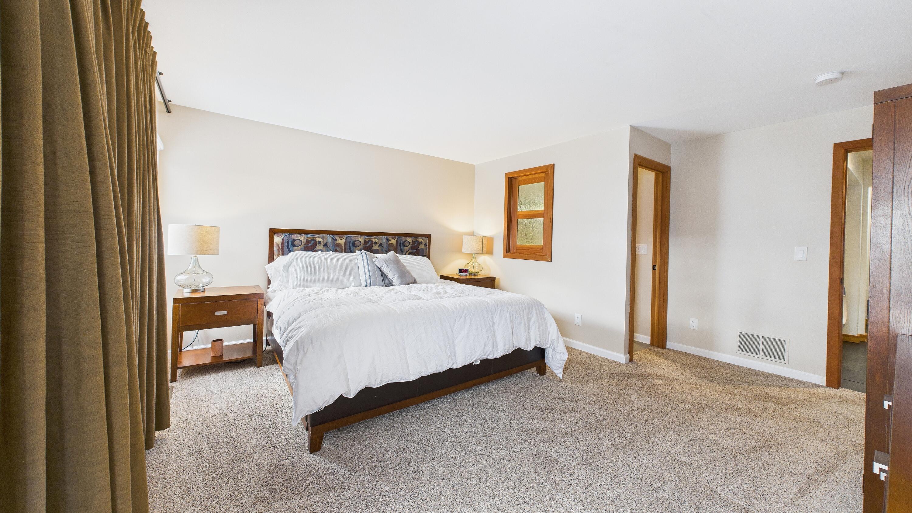 408 Ruddiman Drive, Unit 3 North Muskegon, MI 49445 - Photo 27 of 45 CAM04872G0-PR0053-STILL024