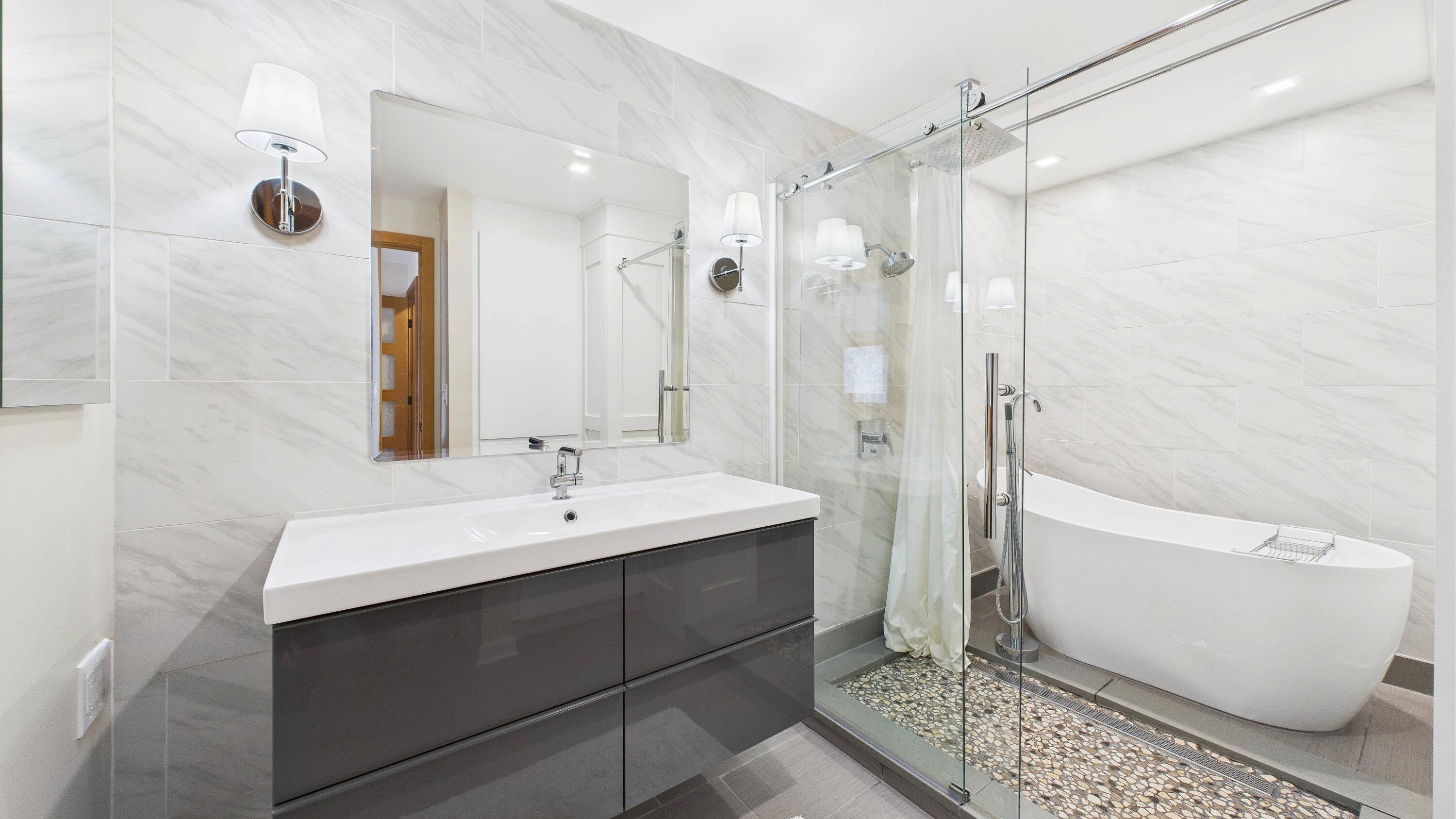 408 Ruddiman Drive, Unit 3 North Muskegon, MI 49445 - Photo 30 of 45 CAM04872G0-PR0053-STILL027