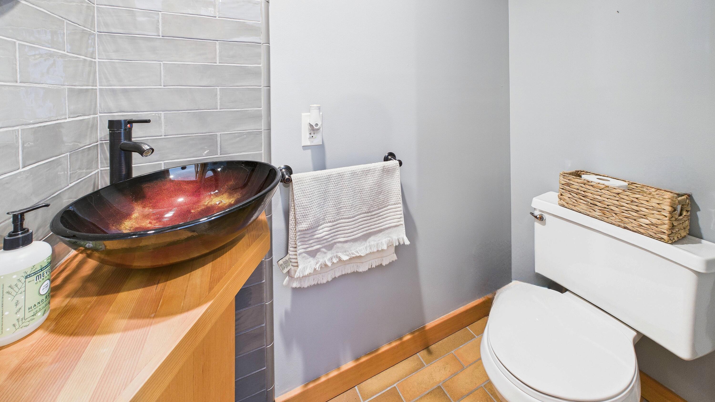 408 Ruddiman Drive, Unit 3 North Muskegon, MI 49445 - Photo 43 of 45 CAM04872G0-PR0053-STILL041