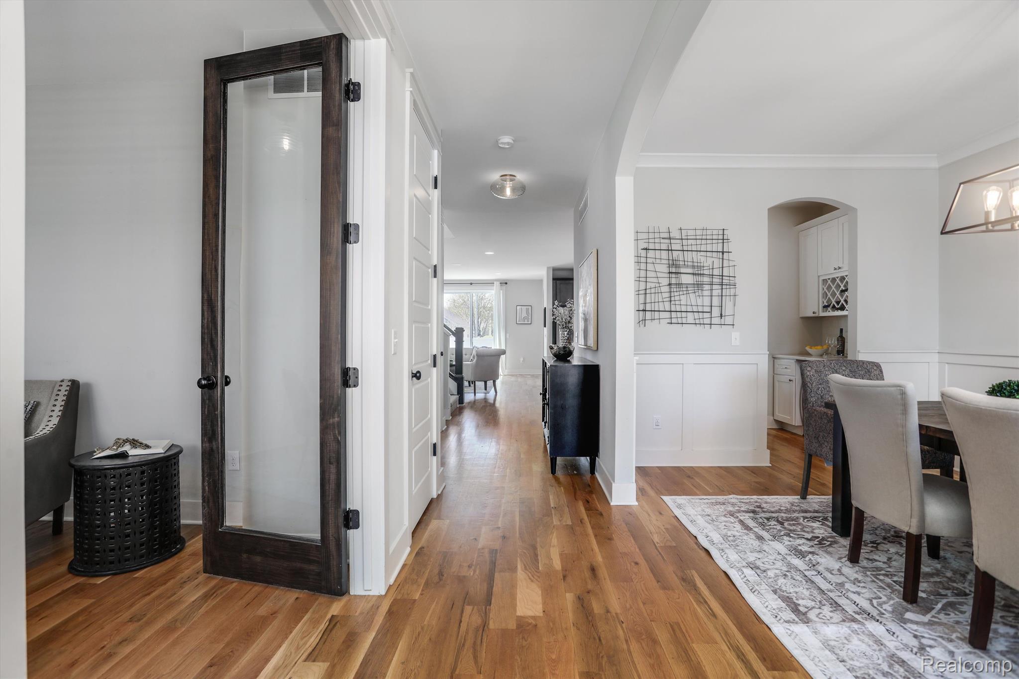 1259 Cambridge Road Berkley, MI 48072 - Photo 4 of 46 Gallery Image 4