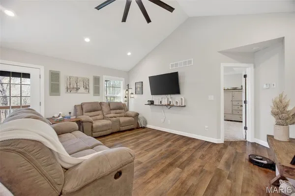 $369,900 | 120 Alice Drive, Waynesville, MO 65583