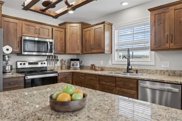 $369,900 | 120 Alice Drive, Waynesville, MO 65583