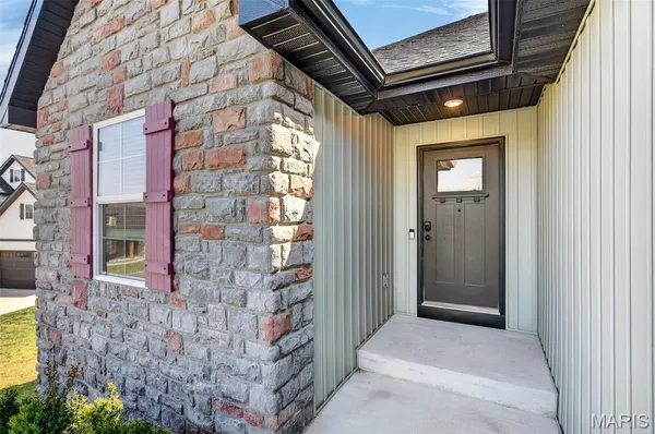 $369,900 | 120 Alice Drive, Waynesville, MO 65583