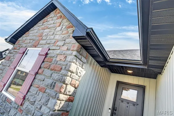 $369,900 | 120 Alice Drive, Waynesville, MO 65583