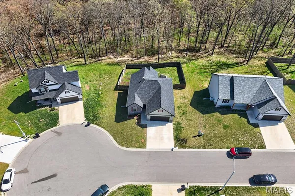 $369,900 | 120 Alice Drive, Waynesville, MO 65583