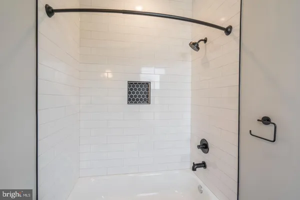 $5,000 | 3401 Hamilton Street, Unit 2, Philadelphia, PA 19104