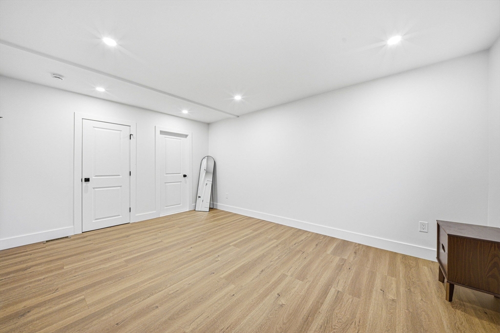 52-54 Rangeley Road Newton, MA 02465 - Photo 14 of 42
