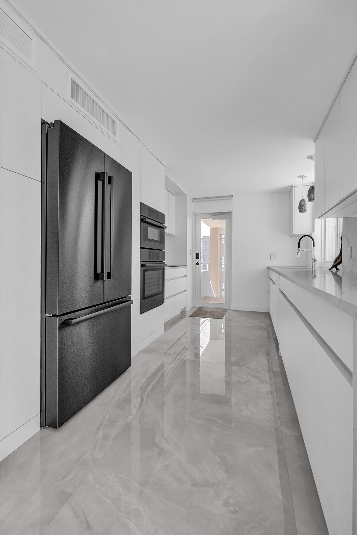 201 North Riverside Drive, Unit 802 Pompano Beach, FL 33062 - Photo 28 of 51 DSC08933