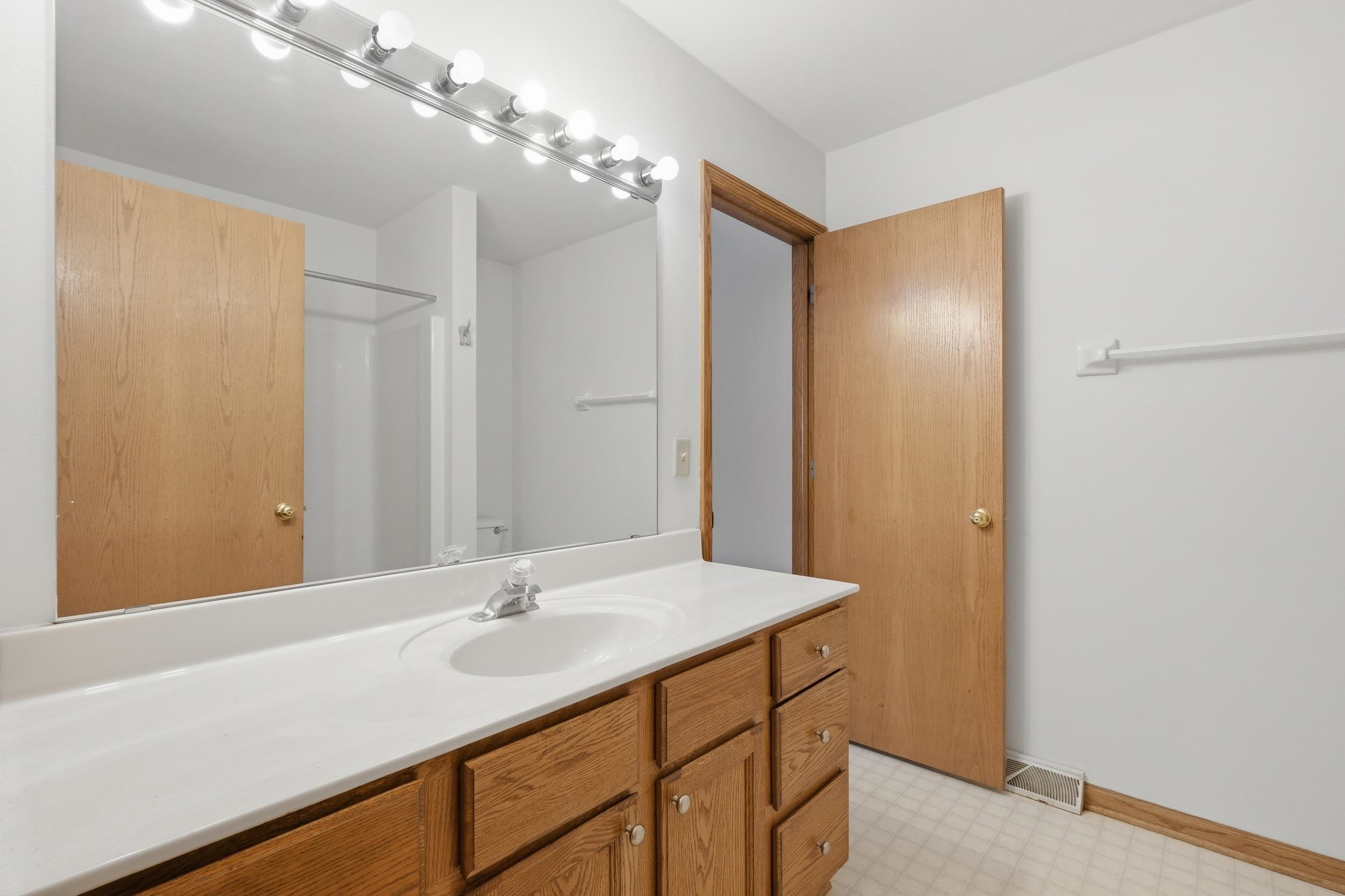 2348 Steven Street Sun Prairie, WI 53590 - Photo 9 of 33 Gallery Image 9