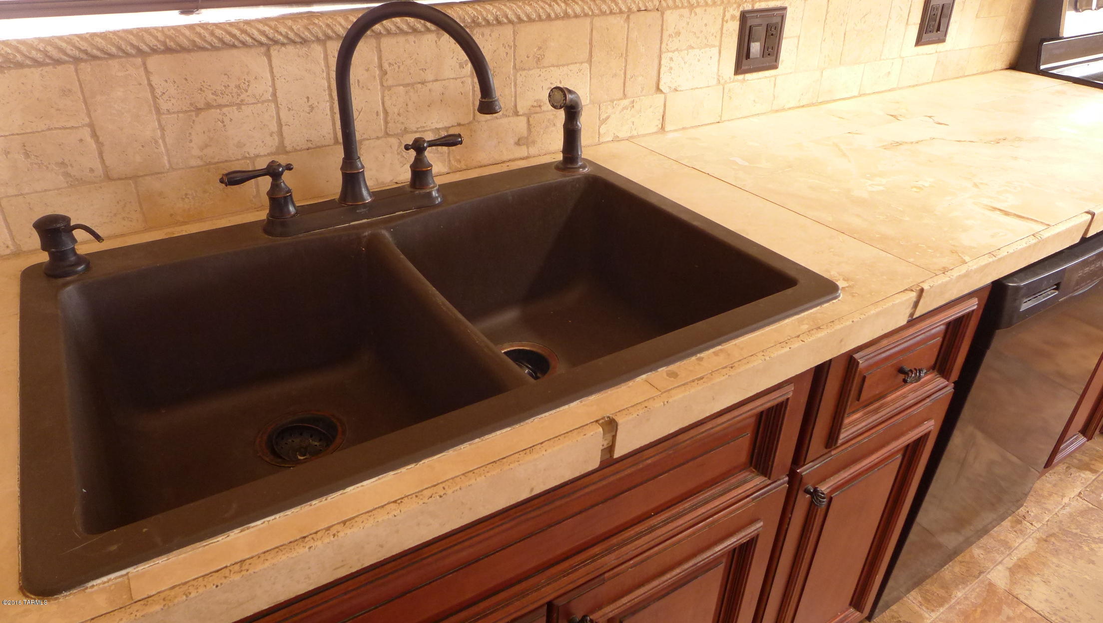 219 Lower Elgin Road Elgin, AZ 85611 - Photo 8 of 49 Gallery Image 8