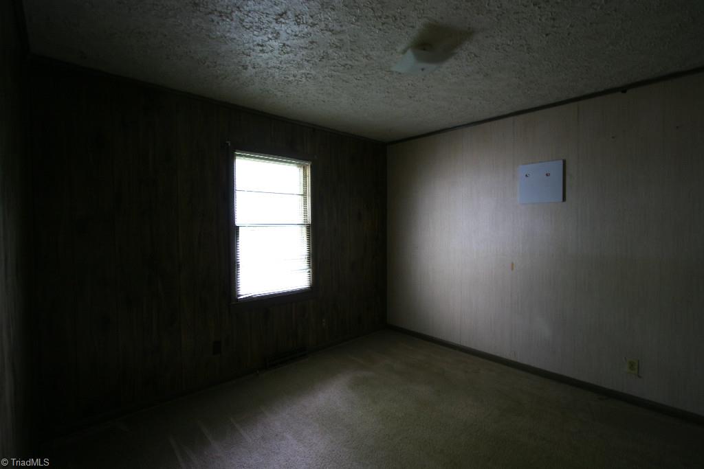 3734 Rolling Road High Point, NC 27265 - Photo 8 of 13