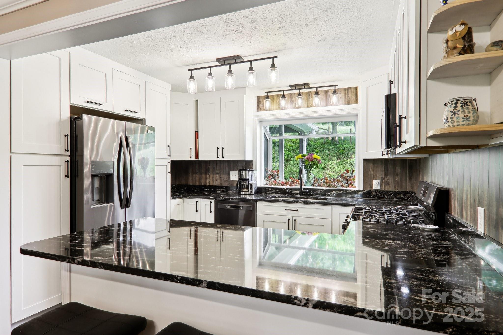 68 Broyles Road Hendersonville, NC 28791 - Photo 11 of 48 Gallery Image 11