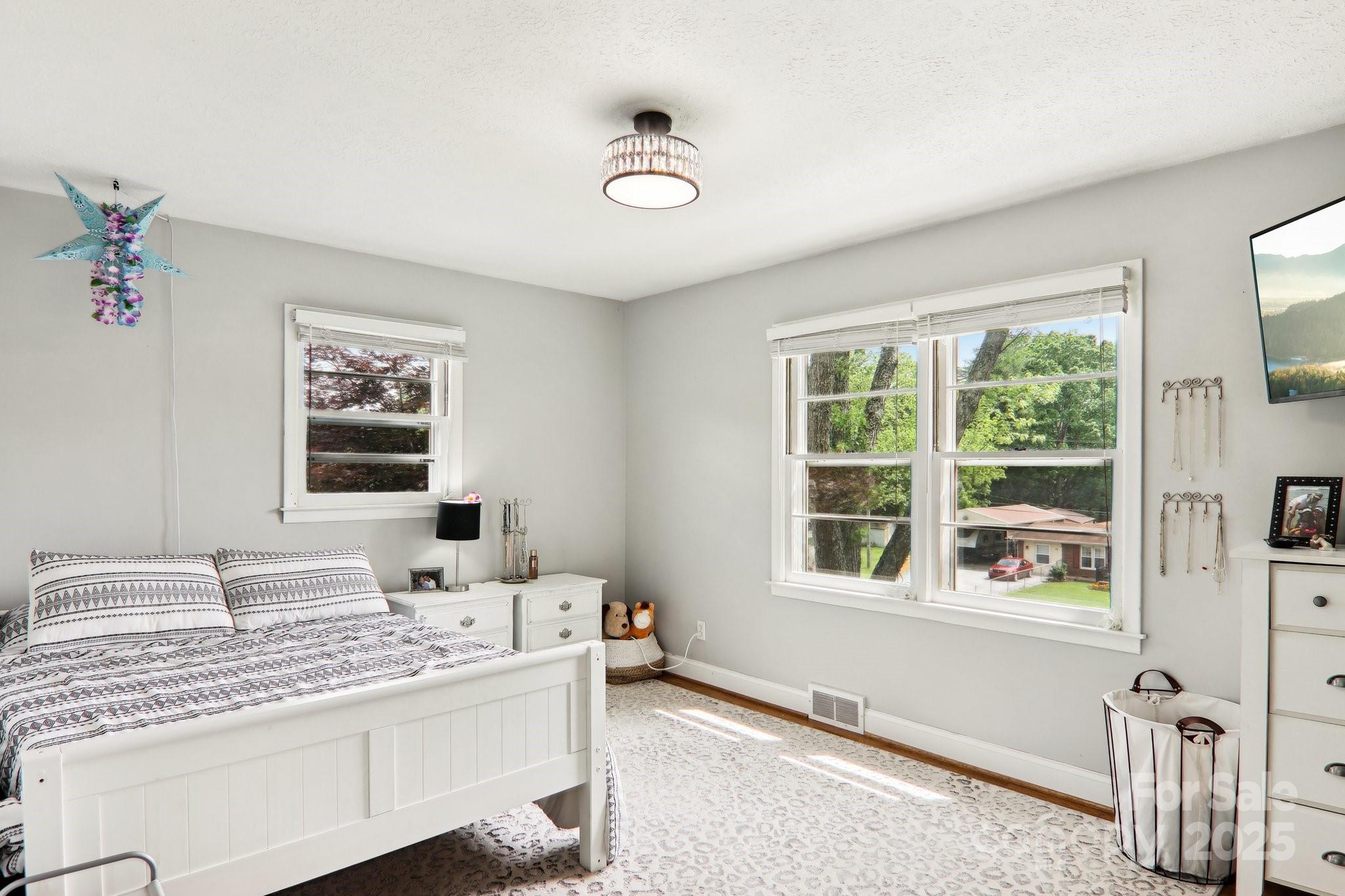 68 Broyles Road Hendersonville, NC 28791 - Photo 25 of 48 Gallery Image 25